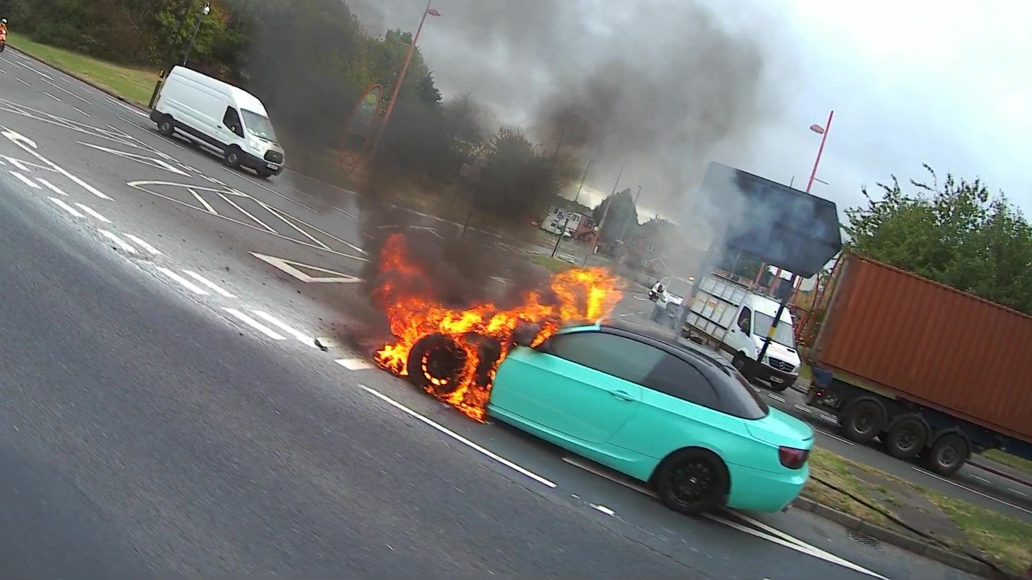 https://road.cc/wp-content/uploads/roadcc/Burning BMW.jpg